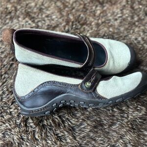 Merrell Plaza Bandeau Mary Jane Shoes Women’s sz 10. Dark Taupe & Brown